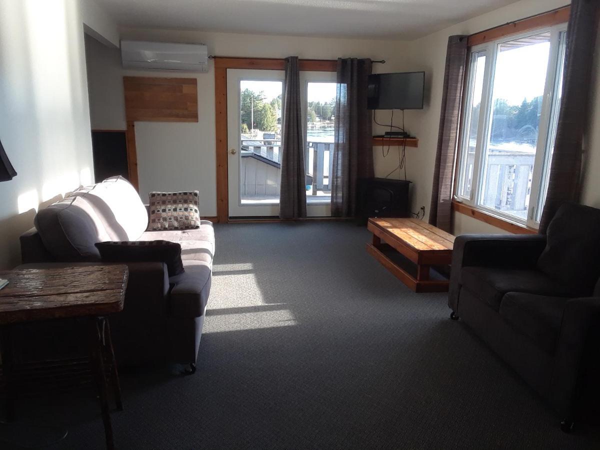 Sauble River Marina And Lodge Resort Sauble Beach Exterior foto