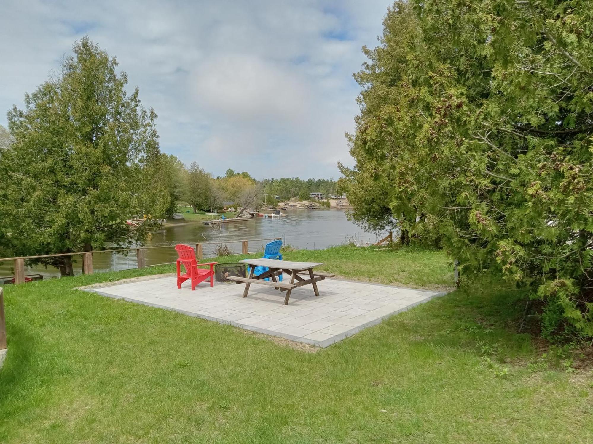 Sauble River Marina And Lodge Resort Sauble Beach Exterior foto