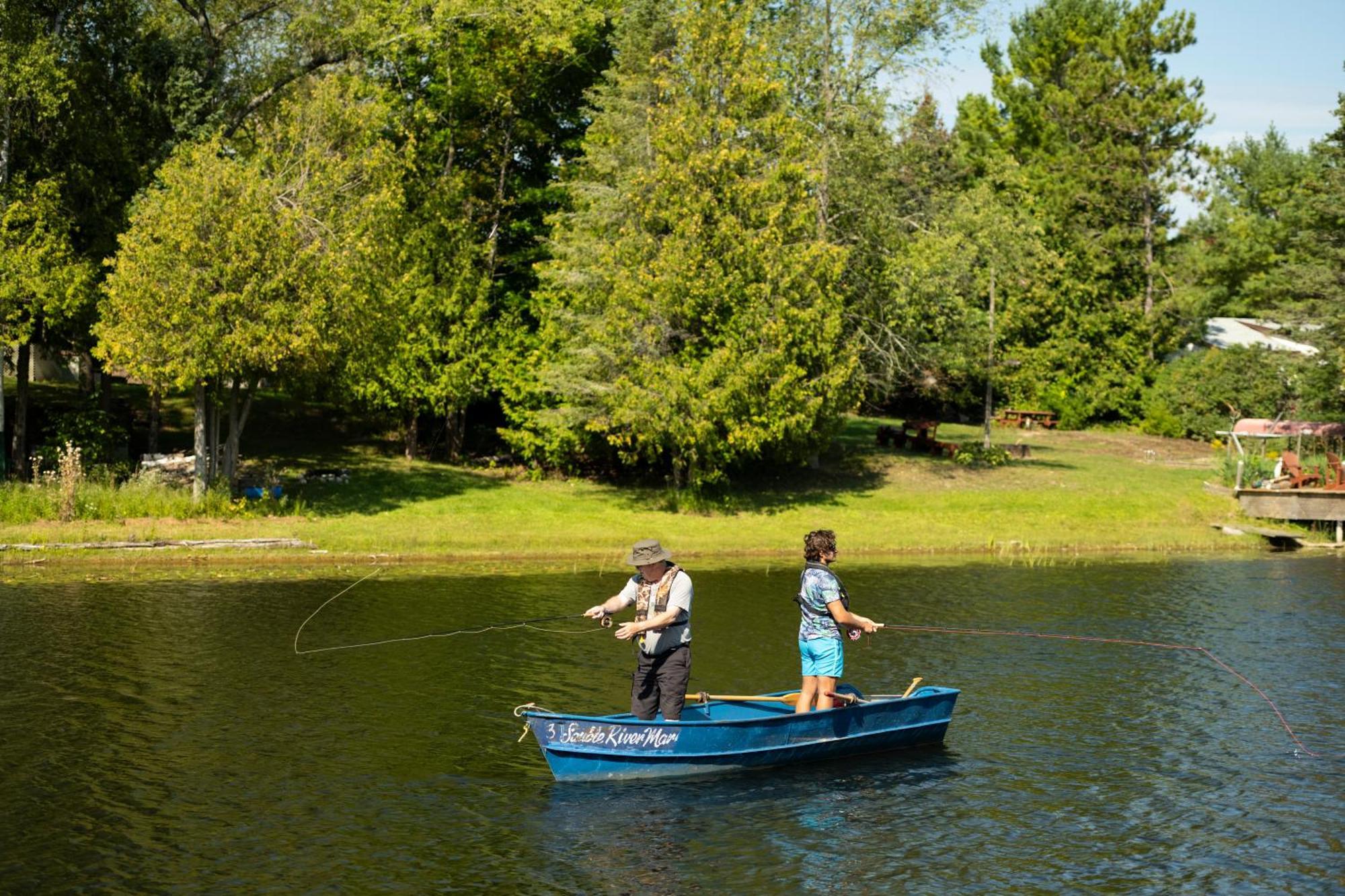 Sauble River Marina And Lodge Resort Sauble Beach Exterior foto