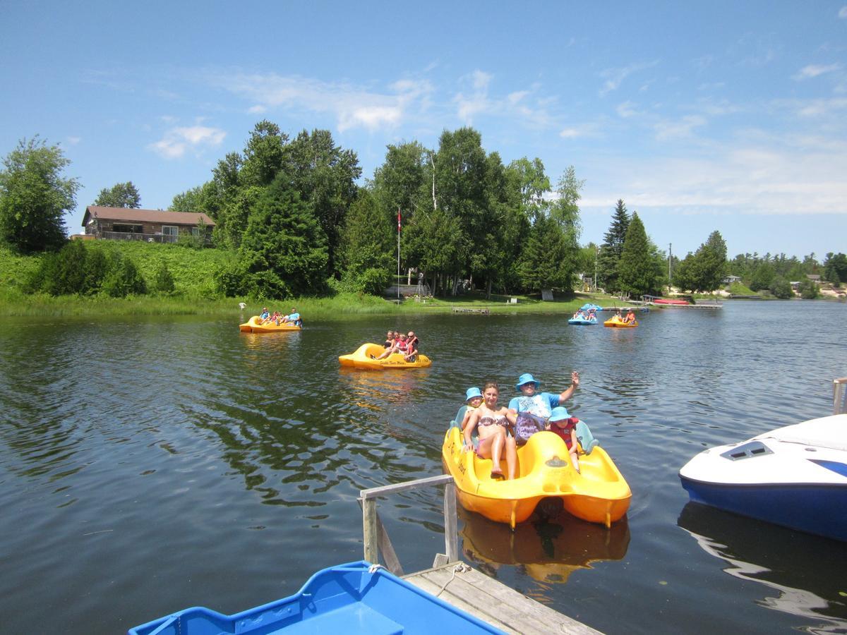 Sauble River Marina And Lodge Resort Sauble Beach Exterior foto