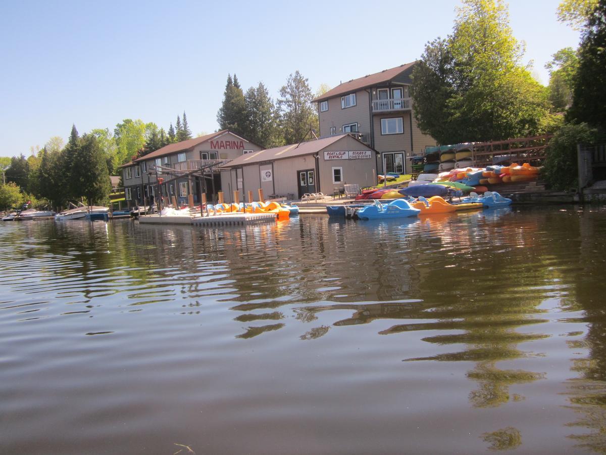 Sauble River Marina And Lodge Resort Sauble Beach Exterior foto